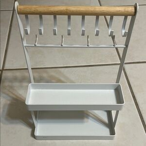 White Metal Jewelry Organizer with Wooden Handle